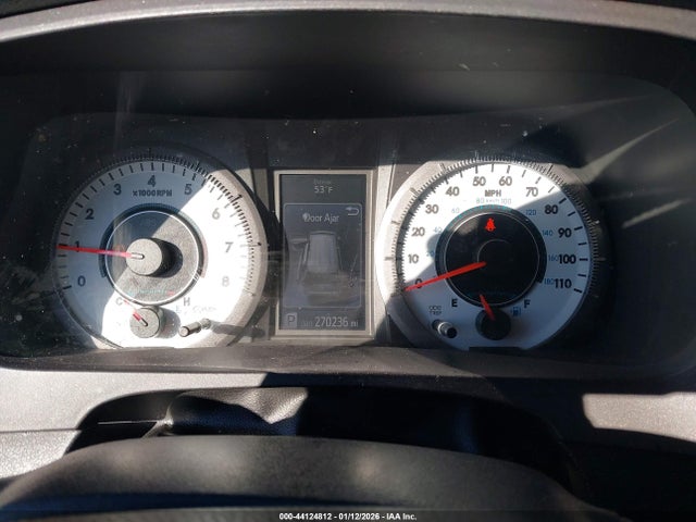 5TDXK3DC3FS624279 Toyota Sienna Se 8 Passenger