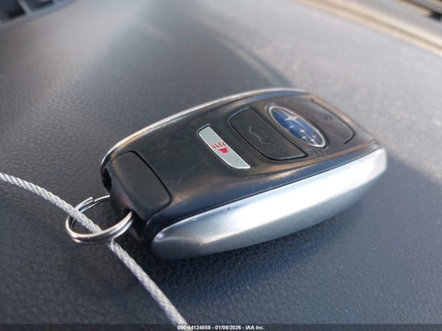4S4BTAMC8N3248802 Subaru Outback Limited