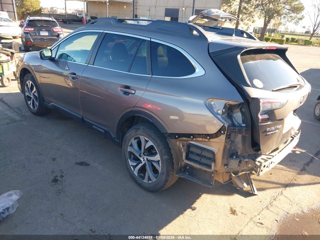 4S4BTAMC8N3248802 Subaru Outback Limited