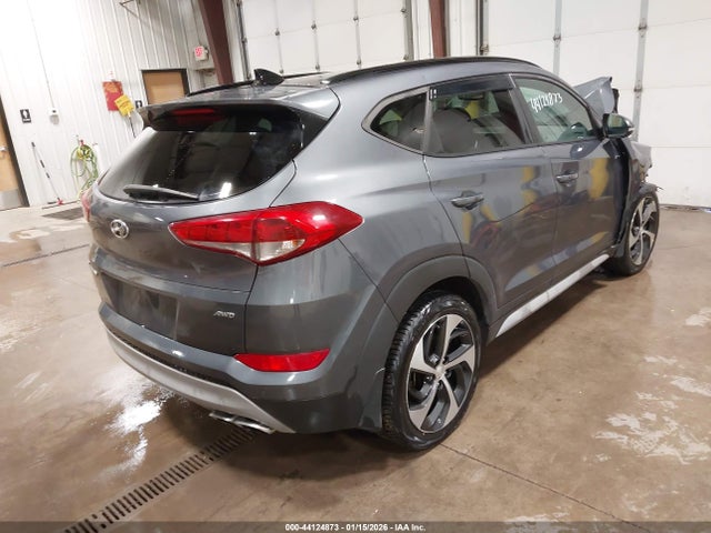 2018 HYUNDAI TUCSON KM8J3CA24JU633300 Photo 3