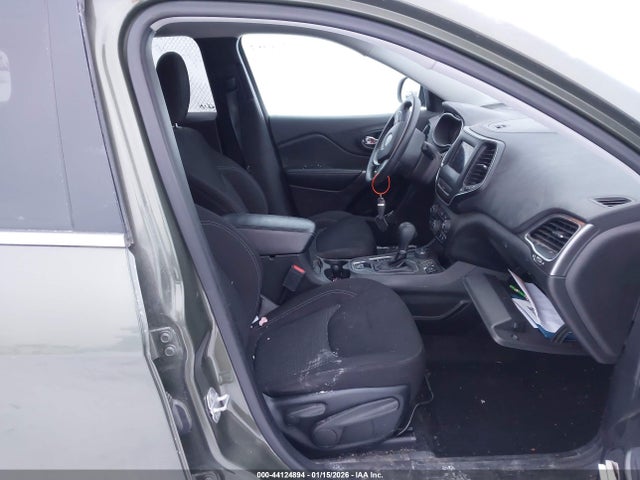 2019 JEEP CHEROKEE 1C4PJMCB7KD452605 Photo 4