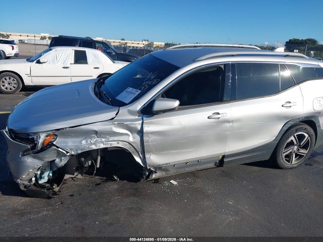 2020 Gmc Terrain Awd Slt მანქანა იყიდება აუქციონზე, vin: 3GKALVEV6LL105067, აუქციონის ნომერი: 44124895