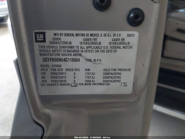 2004 CADILLAC ESCALADE ESV 3GYFK66N64G118964 Photo 8