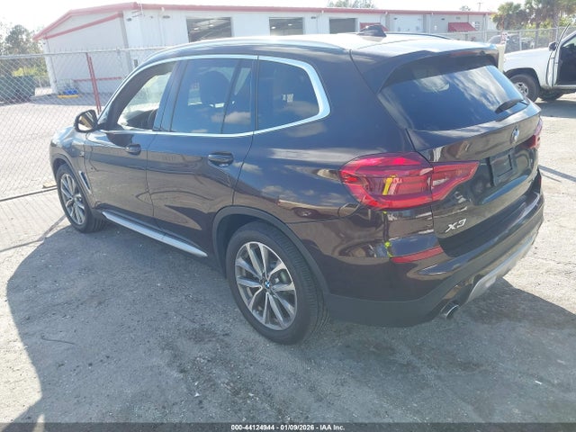 2019 BMW X3 5UXTR7C54KLF29344 Photo 2