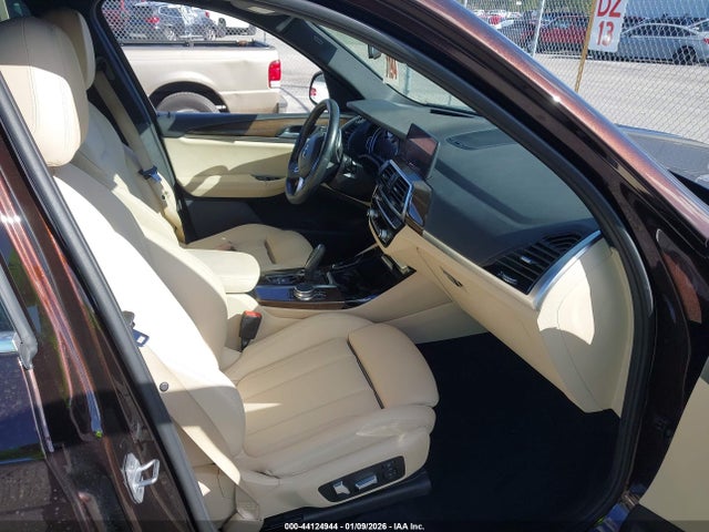 2019 BMW X3 5UXTR7C54KLF29344 Photo 4