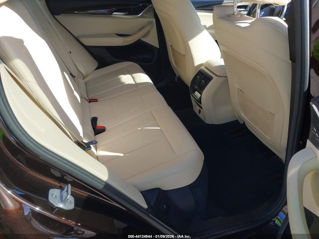 2019 BMW X3 5UXTR7C54KLF29344 Photo 7