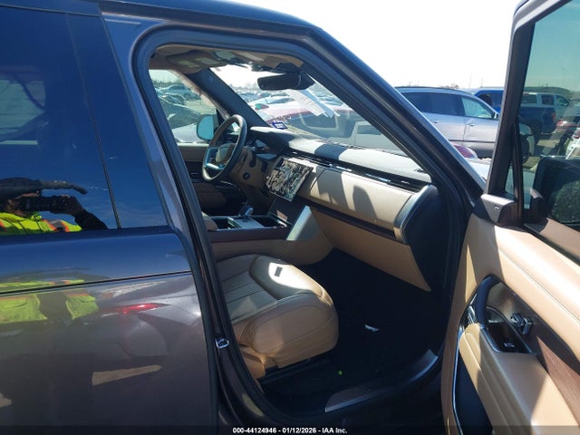 2024 LAND ROVER RANGE ROVER SALKP9FU7RA096700 Photo 4