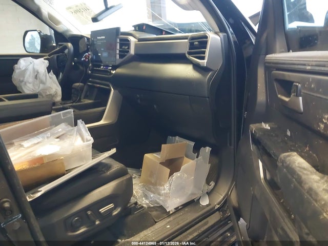 Toyota Tundra Limited 2022 5TFJA5EC6NX010094 Image 5