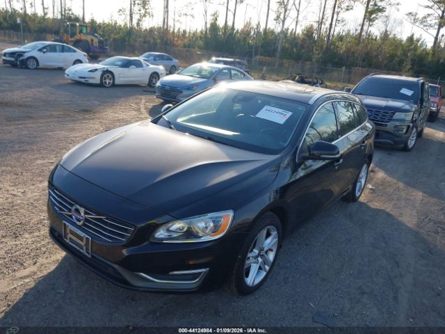 2015 VOLVO V60 YV1612SK0F1226649 Photo 1