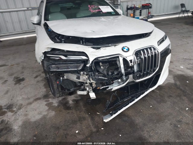 2023 BMW 740 WBA23EH0XPCM58166 Photo 5