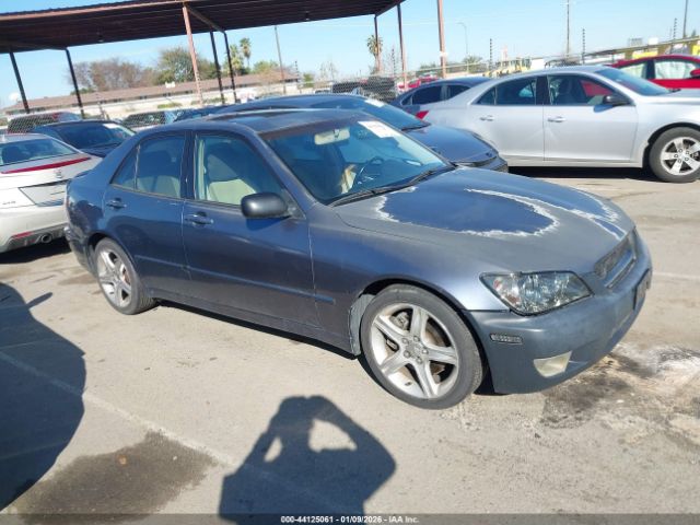 2005 LEXUS IS 300 JTHBD192350100123