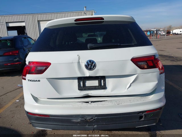 Volkswagen Tiguan 2.0t S 2019 3VV0B7AX0KM026596 Image 17