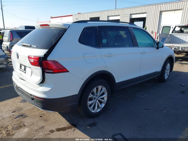 Volkswagen Tiguan 2.0t S 2019 3VV0B7AX0KM026596 Image 4