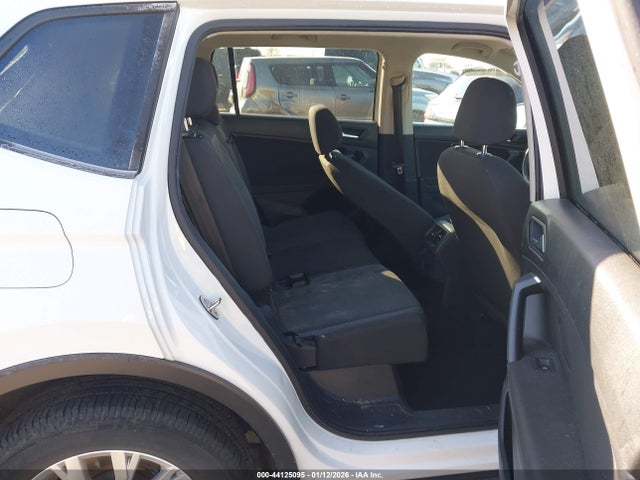 Volkswagen Tiguan 2.0t S 2019 3VV0B7AX0KM026596 Image 8