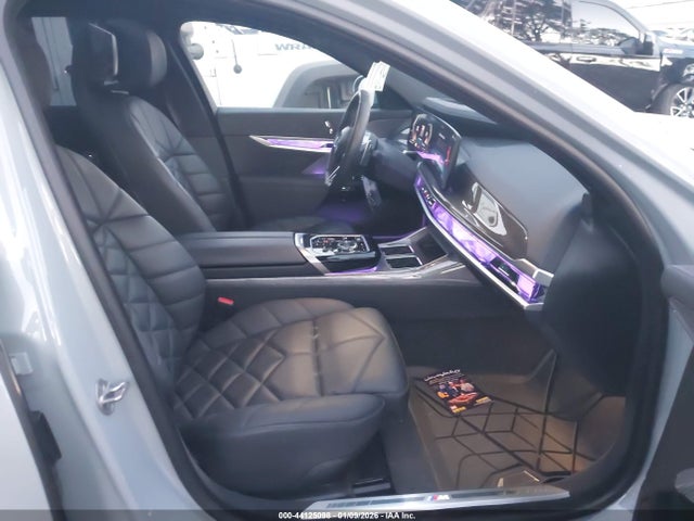 2023 BMW 740 WBA23EH0XPCL79418 Photo 4