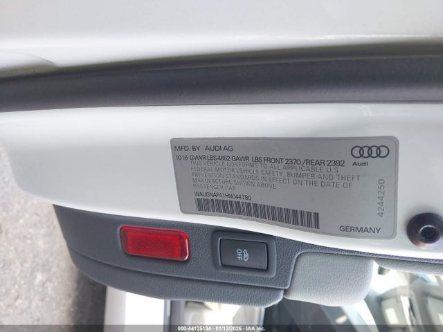 2017 AUDI A4 WAUGNAF41HN044780 Photo 8