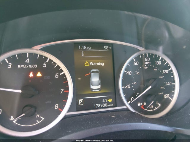 3N1AB7AP5JY285582 Nissan Sentra