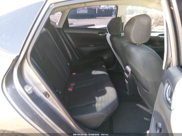 3N1AB7AP5JY285582 Nissan Sentra