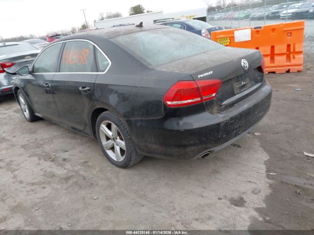 2012 VOLKSWAGEN PASSAT 1VWBP7A30CC042934 Photo 2