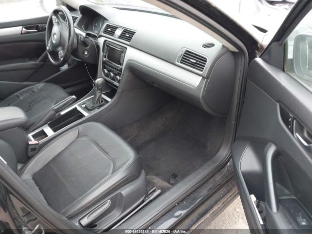 2012 VOLKSWAGEN PASSAT 1VWBP7A30CC042934 Photo 4