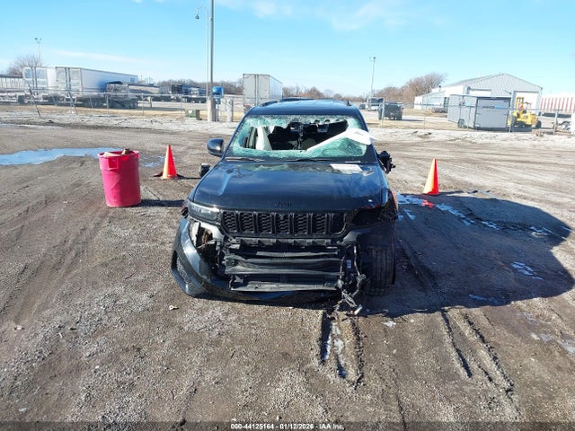 44125164 :رقم المزاد ، 1C4RJHBG6PC521665 vin ، 2023 Jeep Grand Cherokee Limited 4x4 مزاد بيع
