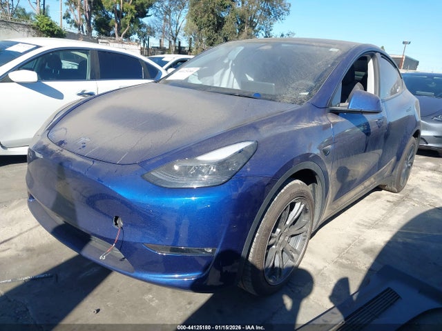 2024 TESLA MODEL Y 7SAYGDEE7RF152126 Photo 1