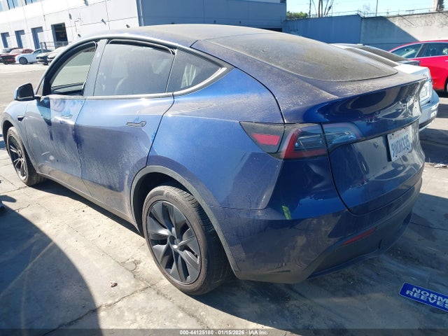 2024 TESLA MODEL Y 7SAYGDEE7RF152126 Photo 2