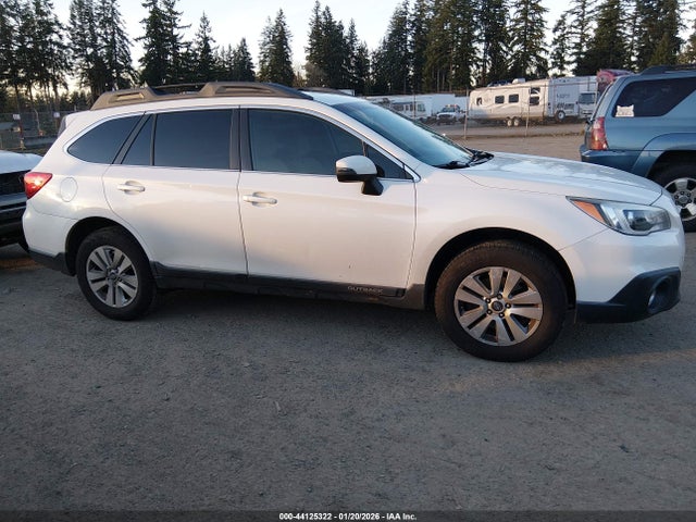 Subaru Outback 2.5i Premium 2015 4S4BSBFC5F3258727 Image 13