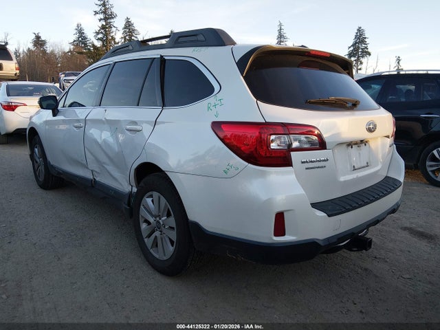Subaru Outback 2.5i Premium 2015 4S4BSBFC5F3258727 Image 3