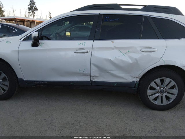 Subaru Outback 2.5i Premium 2015 4S4BSBFC5F3258727 Image 6