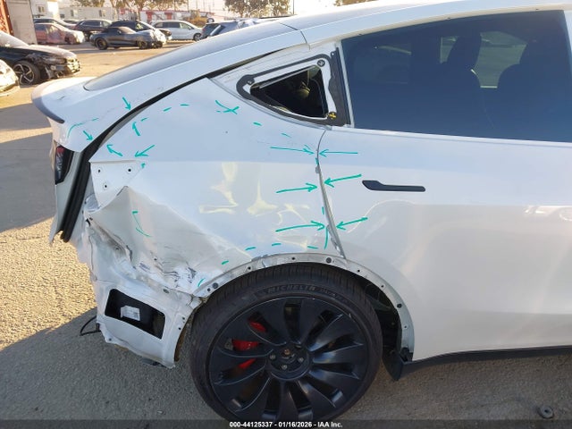 7SAYGDEF0NF490034 Tesla Model Y Performance Dual Motor All-wheel Drive