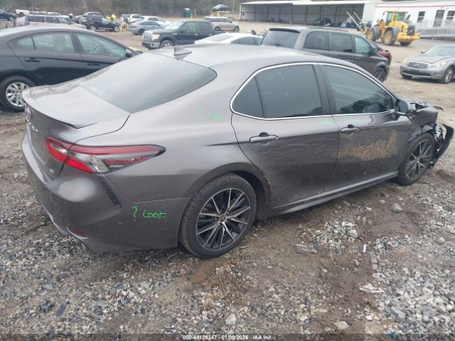 2021 TOYOTA CAMRY 4T1G11AK1MU482909 Photo 3
