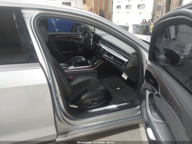 2023 AUDI A8 WAULDAF81PN000653 Photo 4