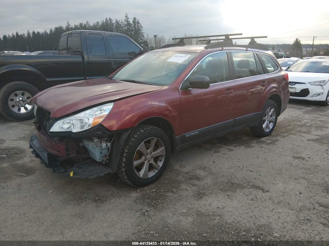 Subaru Outback 2.5i 2014 4S4BRBAC3E3231866 Image 2