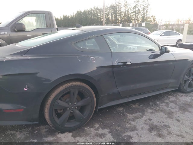 Ford Mustang Ecoboost Premium Fastback 2021 1FA6P8TH3M5126230 Image 13