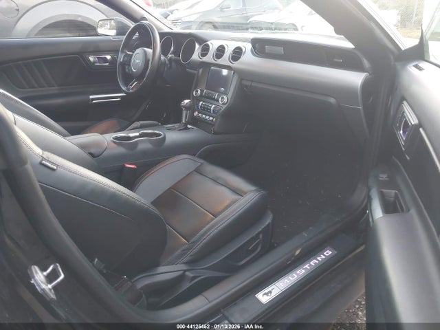 Ford Mustang Ecoboost Premium Fastback 2021 1FA6P8TH3M5126230 Image 5