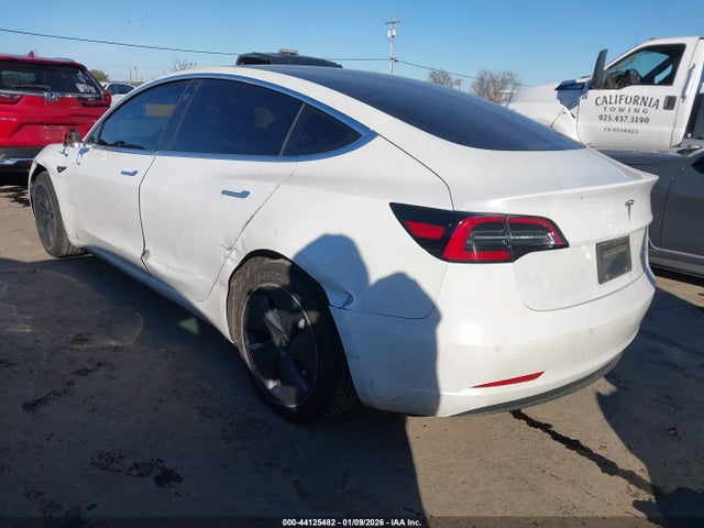 2020 TESLA MODEL 3 5YJ3E1EB8LF746510 Photo 2
