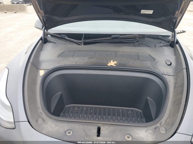 2022 TESLA MODEL Y 7SAYGDEF0NF379659 Photo 9