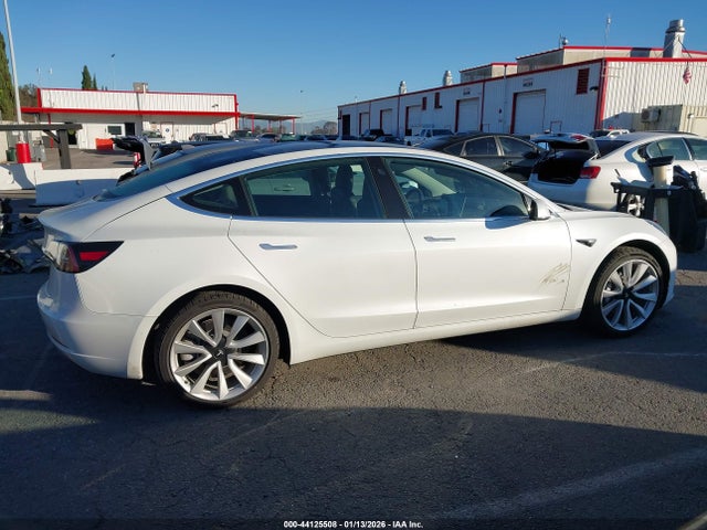 Tesla Model 3 Long Range/mid Range/standard Range/standard Range Plus 2019 5YJ3E1EA1KF476395 Image 13