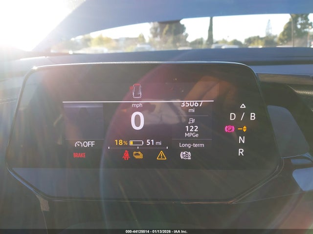 2023 Volkswagen Id.4 Pro მანქანა იყიდება აუქციონზე, vin: 1V2CMPE84PC039402, აუქციონის ნომერი: 44125514