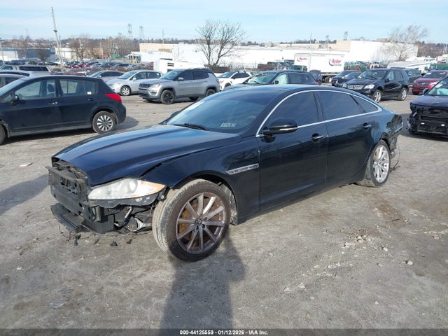 2012 JAGUAR XJ SAJWA2GB8CLV38105 Photo 1