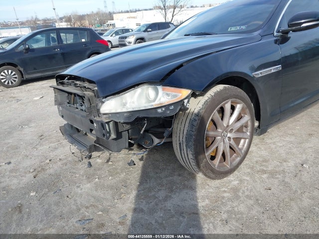 2012 JAGUAR XJ SAJWA2GB8CLV38105 Photo 5