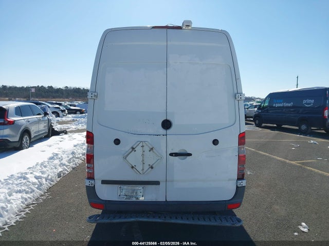 2011 Mercedes-benz Sprinter 2500 High Roof მანქანა იყიდება აუქციონზე, vin: WD3PE8CB2B5580394, აუქციონის ნომერი: 44125566