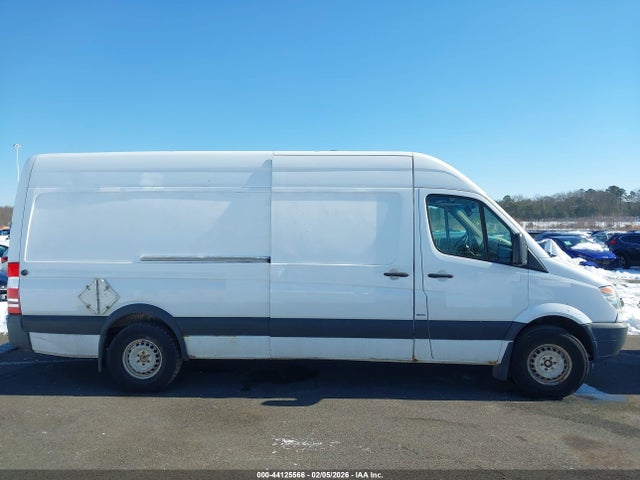 2011 Mercedes-benz Sprinter 2500 High Roof მანქანა იყიდება აუქციონზე, vin: WD3PE8CB2B5580394, აუქციონის ნომერი: 44125566