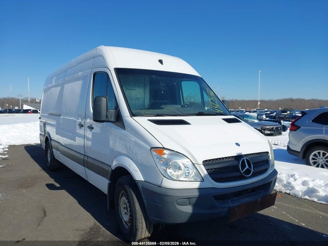 2011 Mercedes-benz Sprinter 2500 High Roof მანქანა იყიდება აუქციონზე, vin: WD3PE8CB2B5580394, აუქციონის ნომერი: 44125566