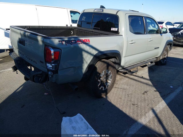3TMCZ5AN5NM489476 Toyota Tacoma Trd Off Road