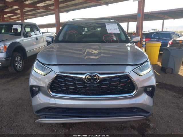 Toyota Highlander Platinum 2021 5TDFZRAH9MS079311 Image 13