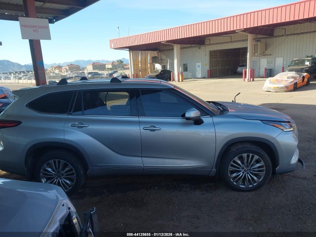 Toyota Highlander Platinum 2021 5TDFZRAH9MS079311 Image 14
