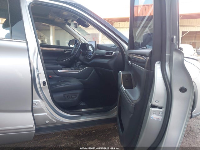 Toyota Highlander Platinum 2021 5TDFZRAH9MS079311 Image 5