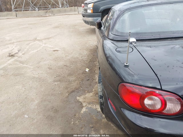 Продаж на аукціоні авто 2004 Mazda Mx-5 Miata Ls, vin: JM1NB353840403704, номер лоту: 44125718